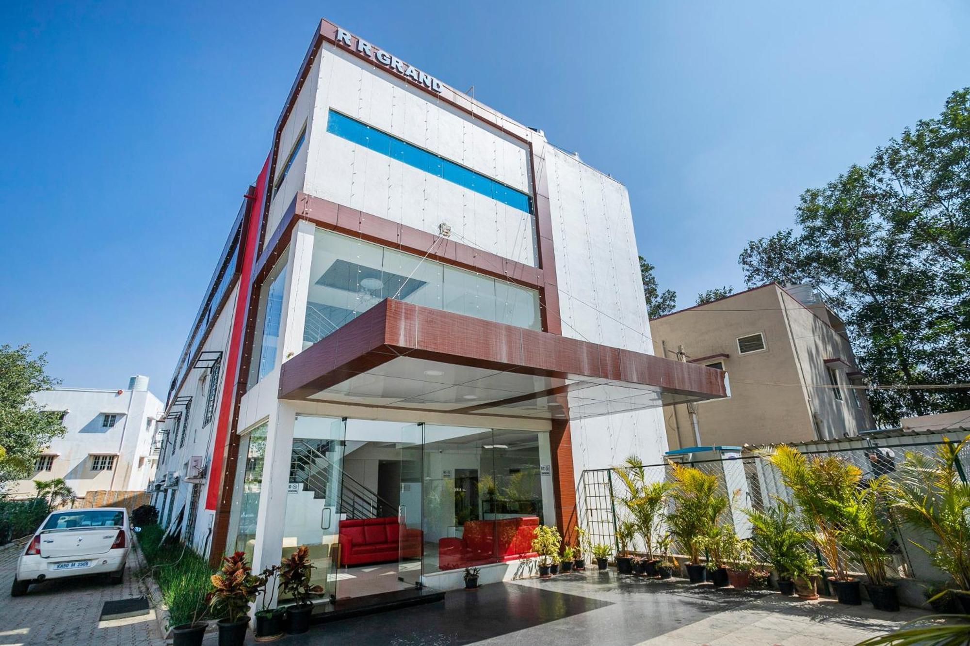 Collection O Cosmopolitan Hotel Devanahalli Ngoại thất bức ảnh
